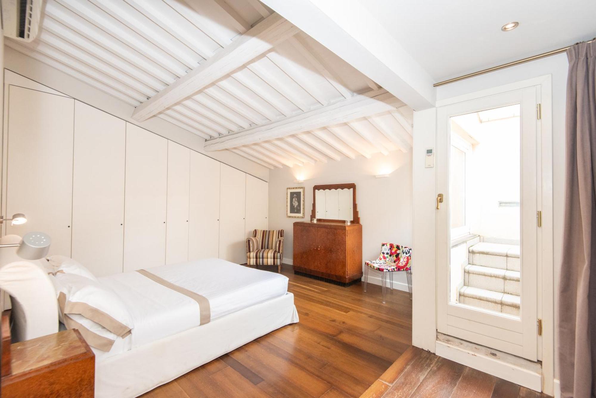 דירות Giambologna Attic By Firenze Prestige מראה חיצוני תמונה
